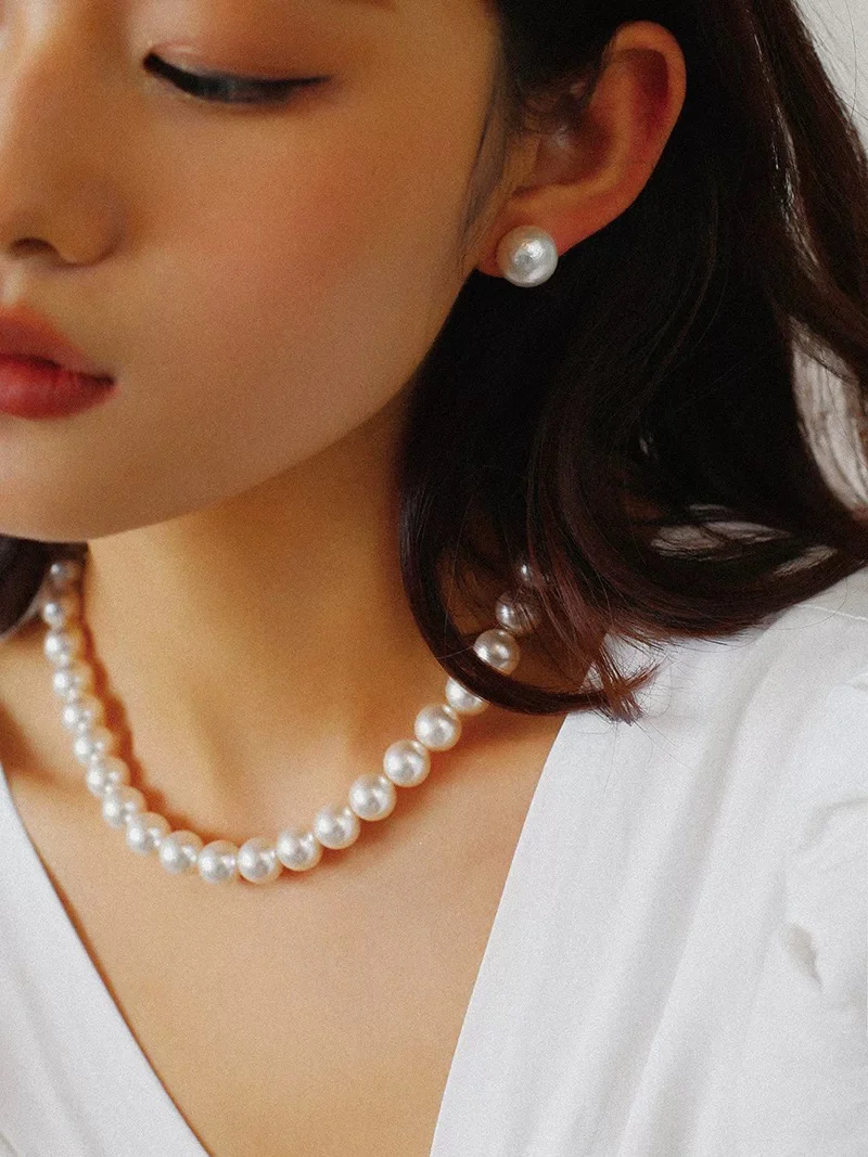 Elegant Faux Pearl Choker Necklace
