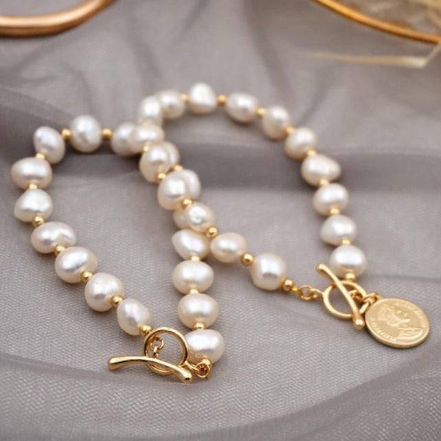 Elegant Faux Pearl Bracelet