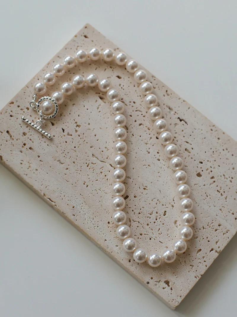 Elegant Faux Pearl Choker Necklace