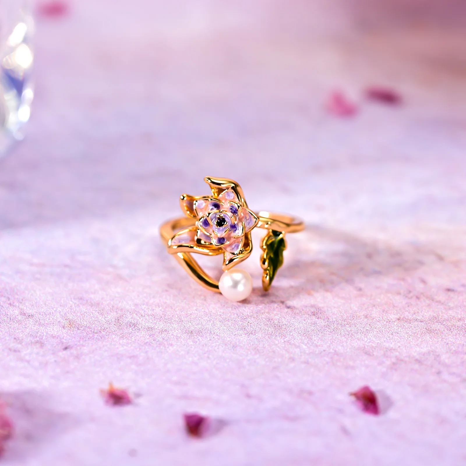 Floral Elegance Adjustable Ring