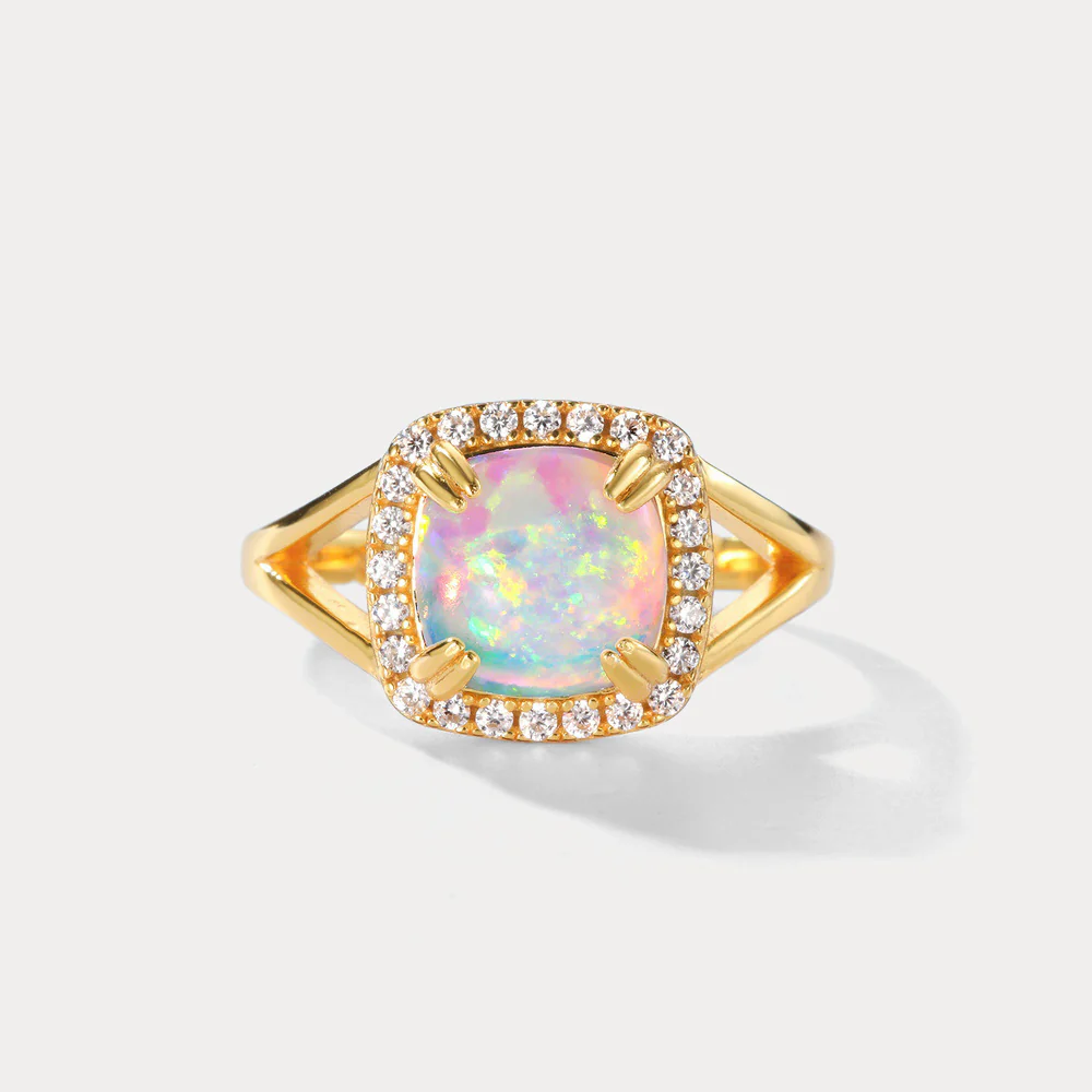 Elegant Crystal Aura Ring