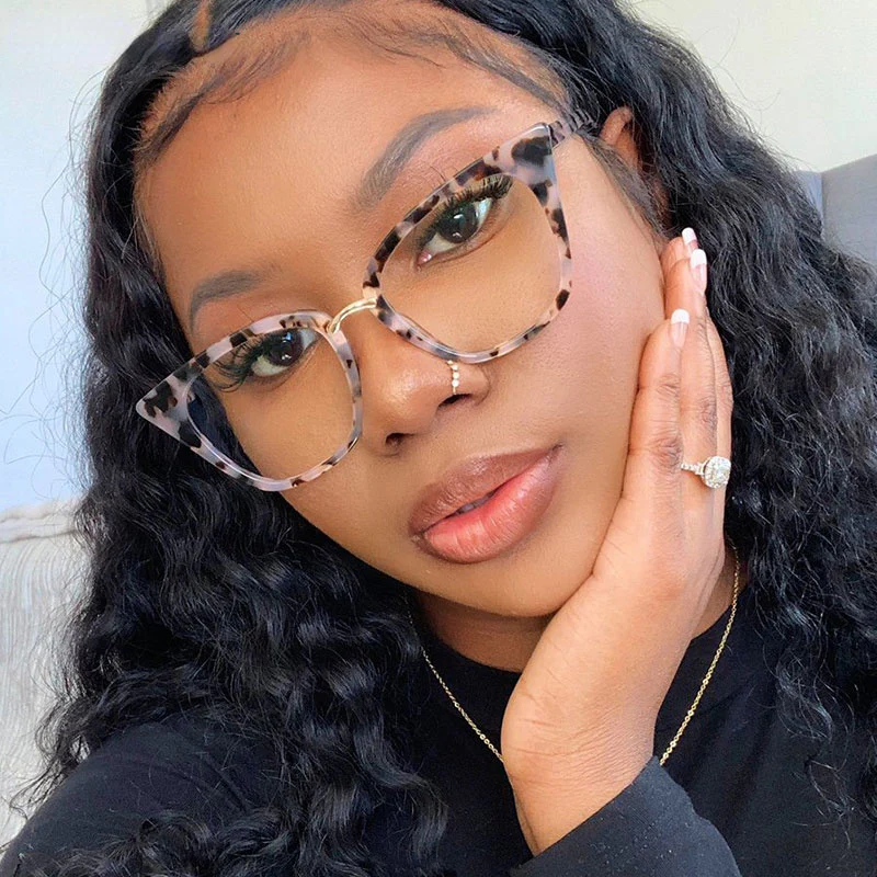 Chic Urban Glamour Sunglasses