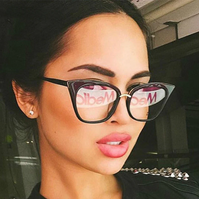 Chic Urban Glamour Sunglasses