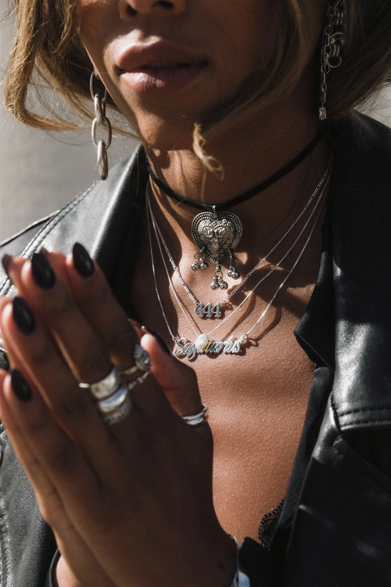 Elegant Faux Pearl Pendant Necklace