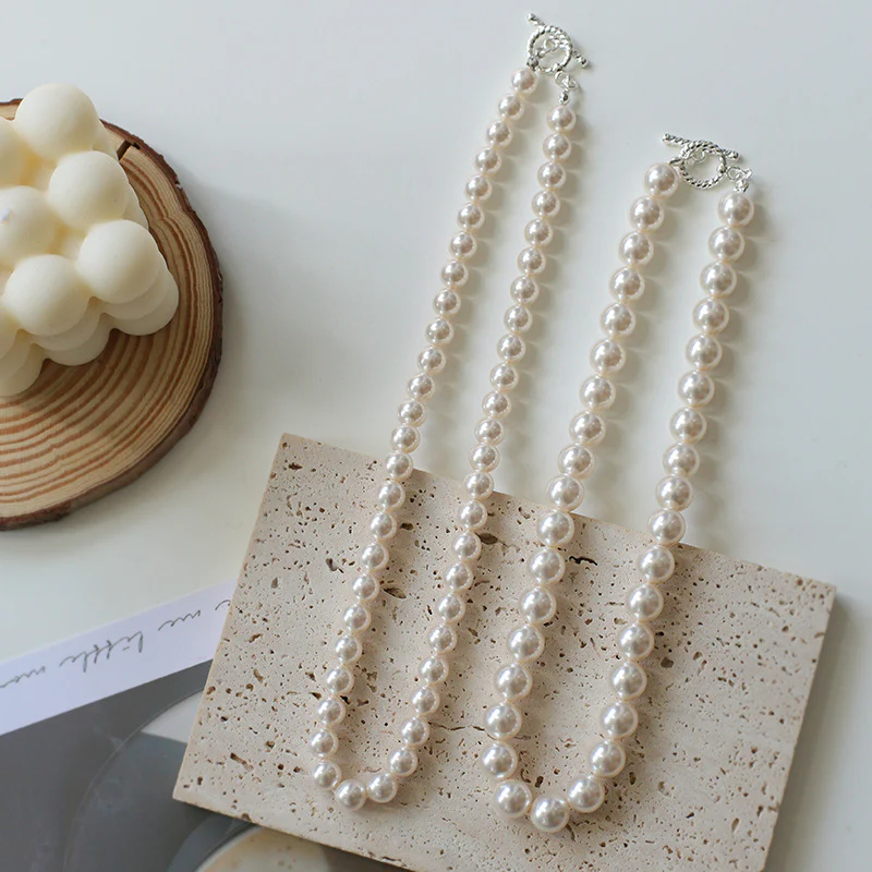 Elegant Faux Pearl Choker Necklace